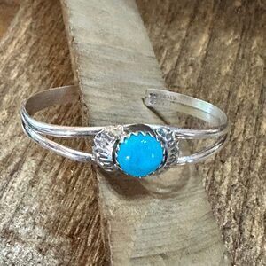 Handmade Navajo Sterling Silver &‎ Turquoise Baby Cluster Cuff Bracelet